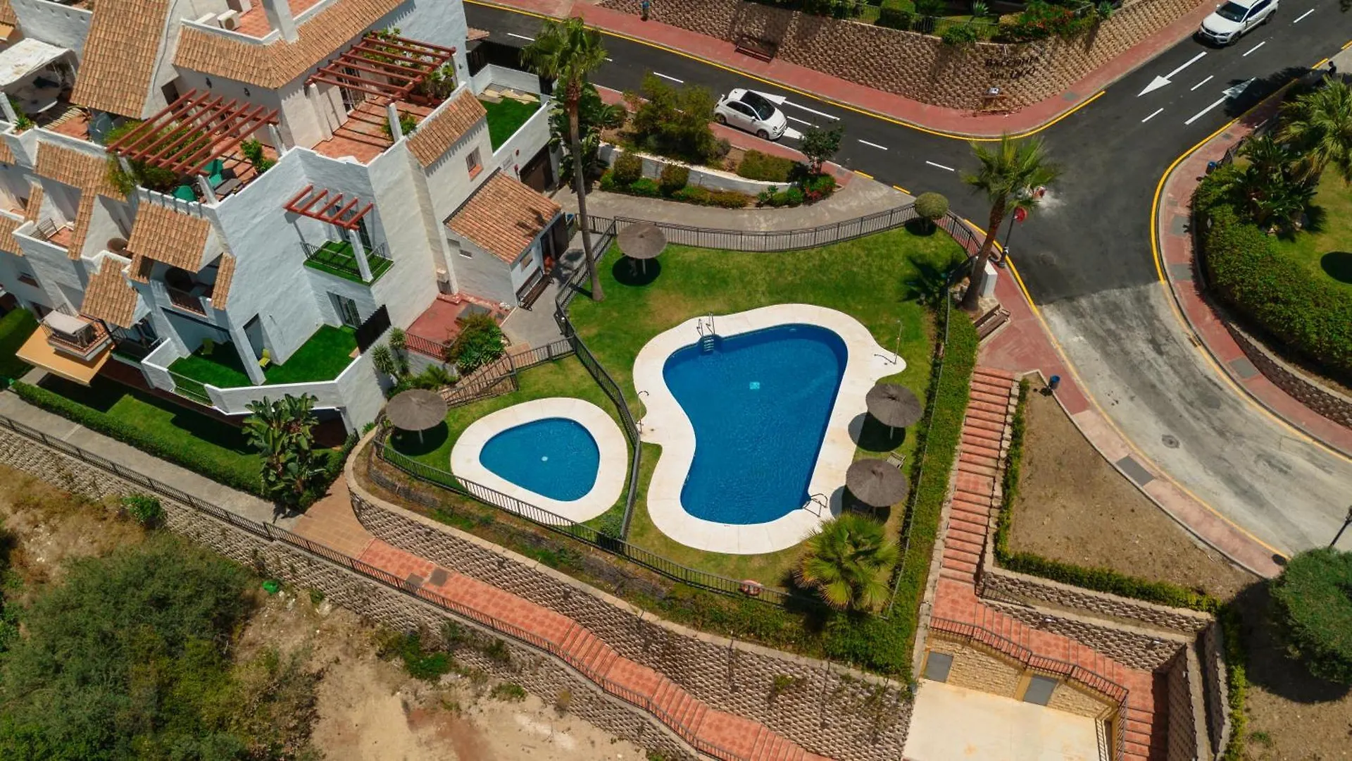 Sea View Apartment With Private Garden And Jacuzzi In Balcones Del Lago, Istan El Angel Spain