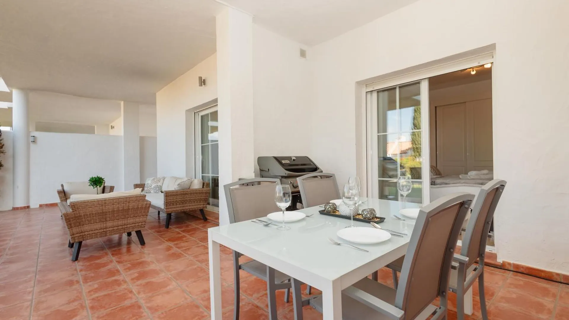 Sea View Apartment With Private Garden And Jacuzzi In Balcones Del Lago, Istan El Angel Spain
