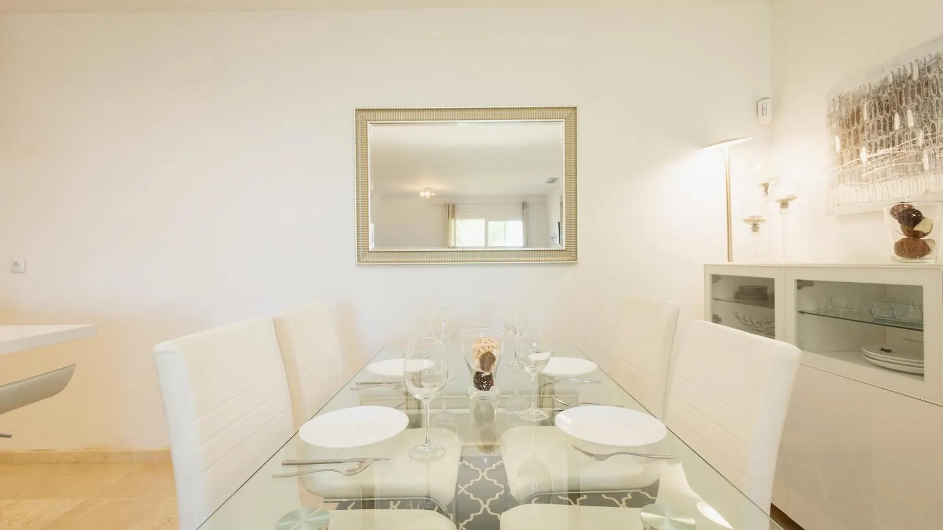 Sea View Apartment With Private Garden And Jacuzzi In Balcones Del Lago, Istan El Angel