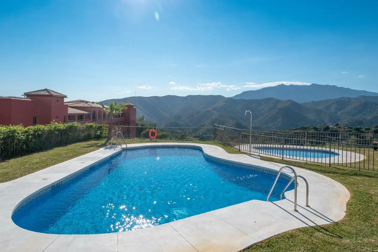 Sea View Apartment With Private Garden And Jacuzzi In Balcones Del Lago, Istan El Angel